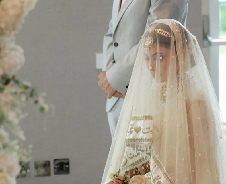 Custom Nikah Dupatta Urdu Calligraphy, Pearl Bridal Veil US